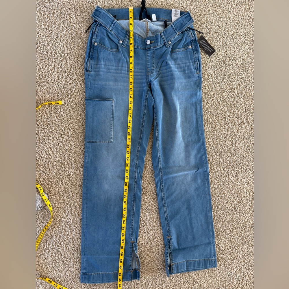 Women's Straight Leg Jeans - Blue